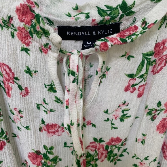 Kendall & Kylie Floral Off-The-Shoulder Top - Picture 3 of 7